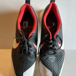 Nike men gym shoes, gently worn